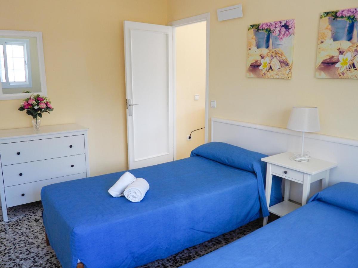 Apartamentos Cala Llonga กาลายองกา ภายนอก รูปภาพ