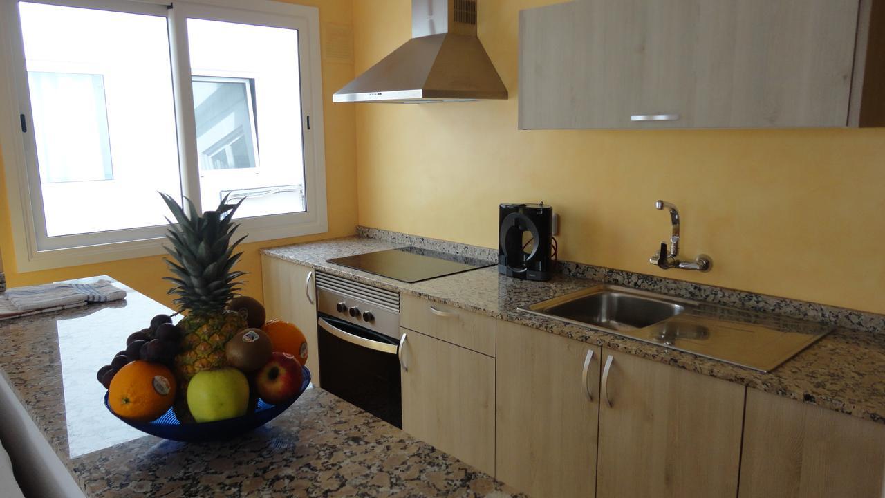 Apartamentos Cala Llonga กาลายองกา ภายนอก รูปภาพ
