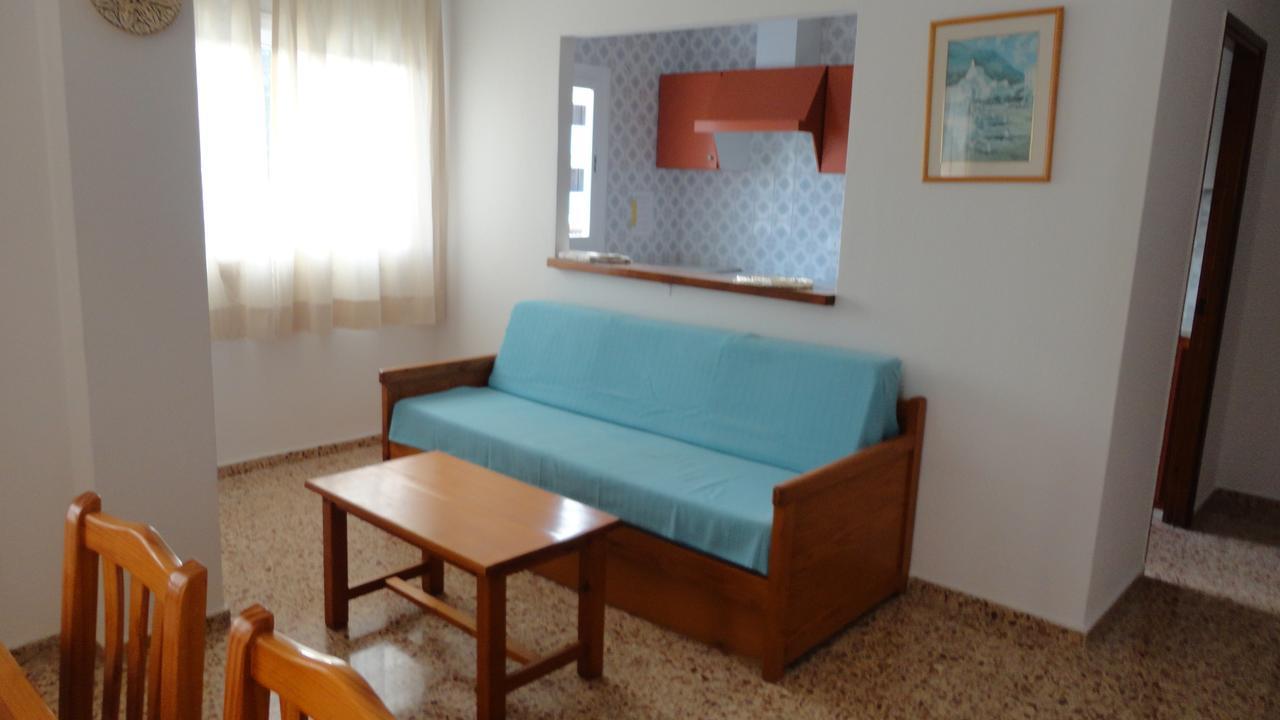 Apartamentos Cala Llonga กาลายองกา ภายนอก รูปภาพ