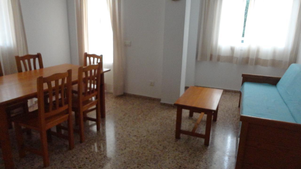Apartamentos Cala Llonga กาลายองกา ภายนอก รูปภาพ