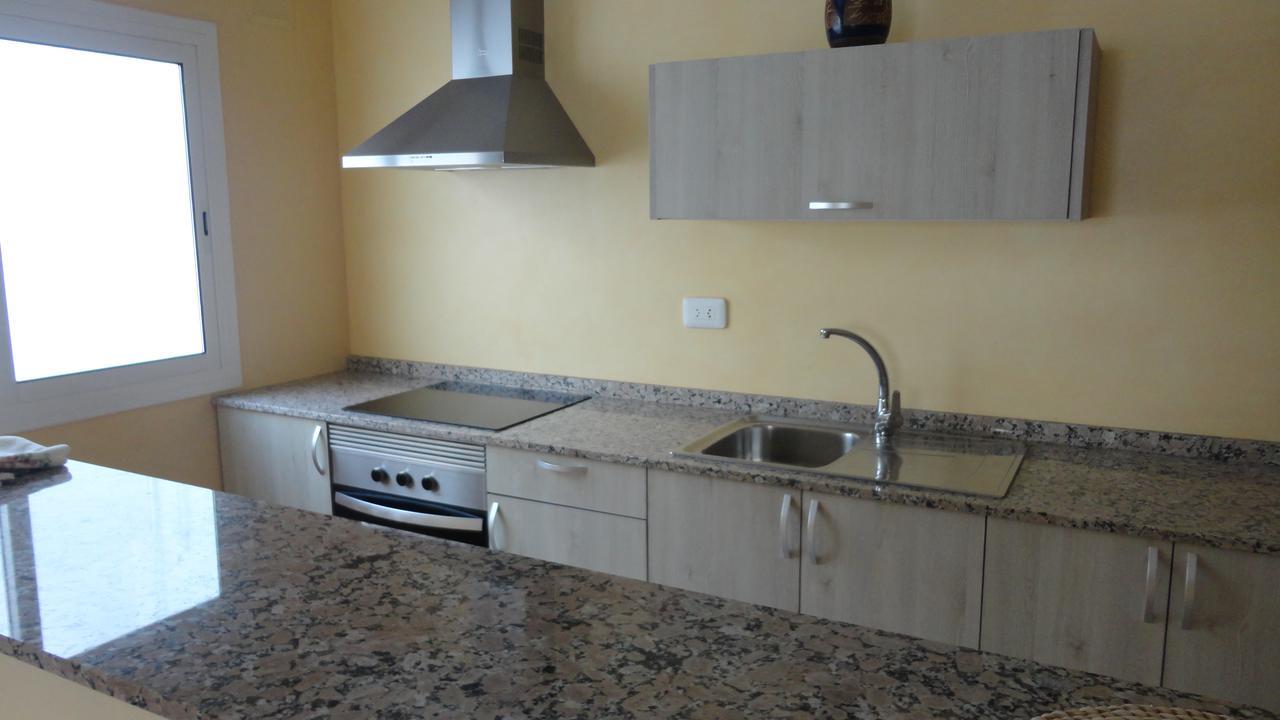 Apartamentos Cala Llonga กาลายองกา ภายนอก รูปภาพ