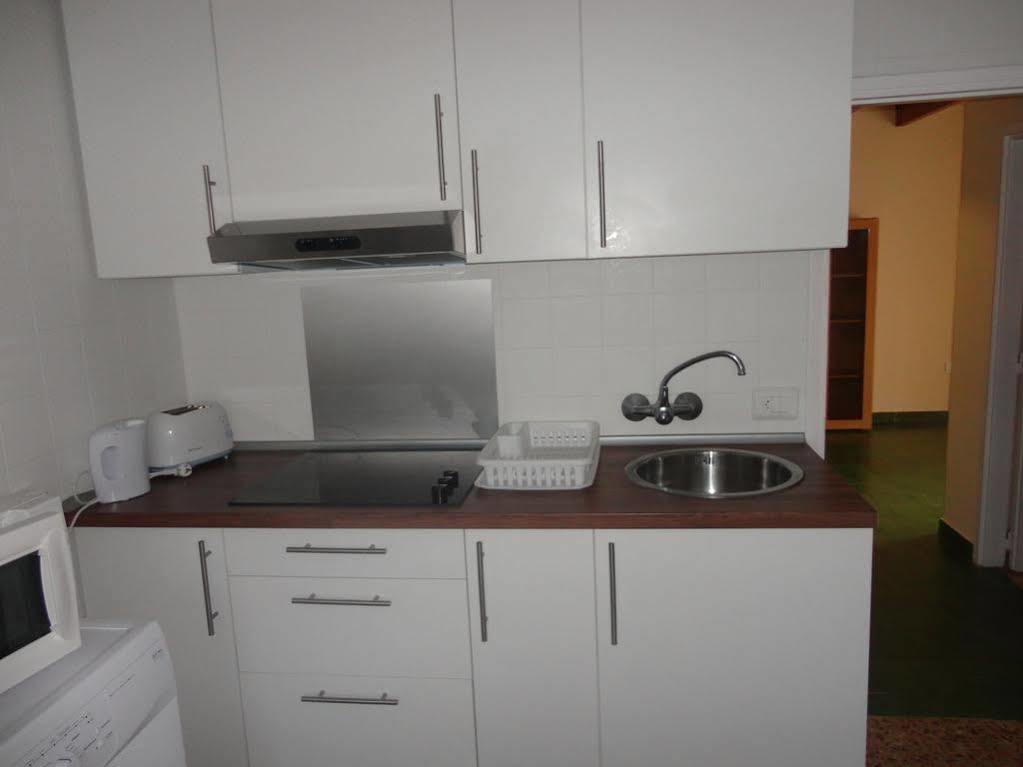 Apartamentos Cala Llonga กาลายองกา ภายนอก รูปภาพ